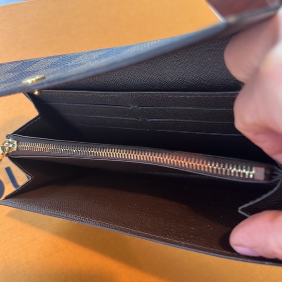 Louis Vuitton Porte Feuille Sara wallet 🤎🖤 - Picture 7 of 11